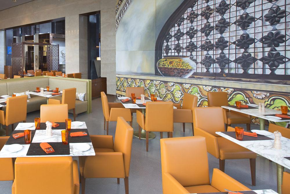 Sheraton Hyderabad Hotel Bagian luar foto