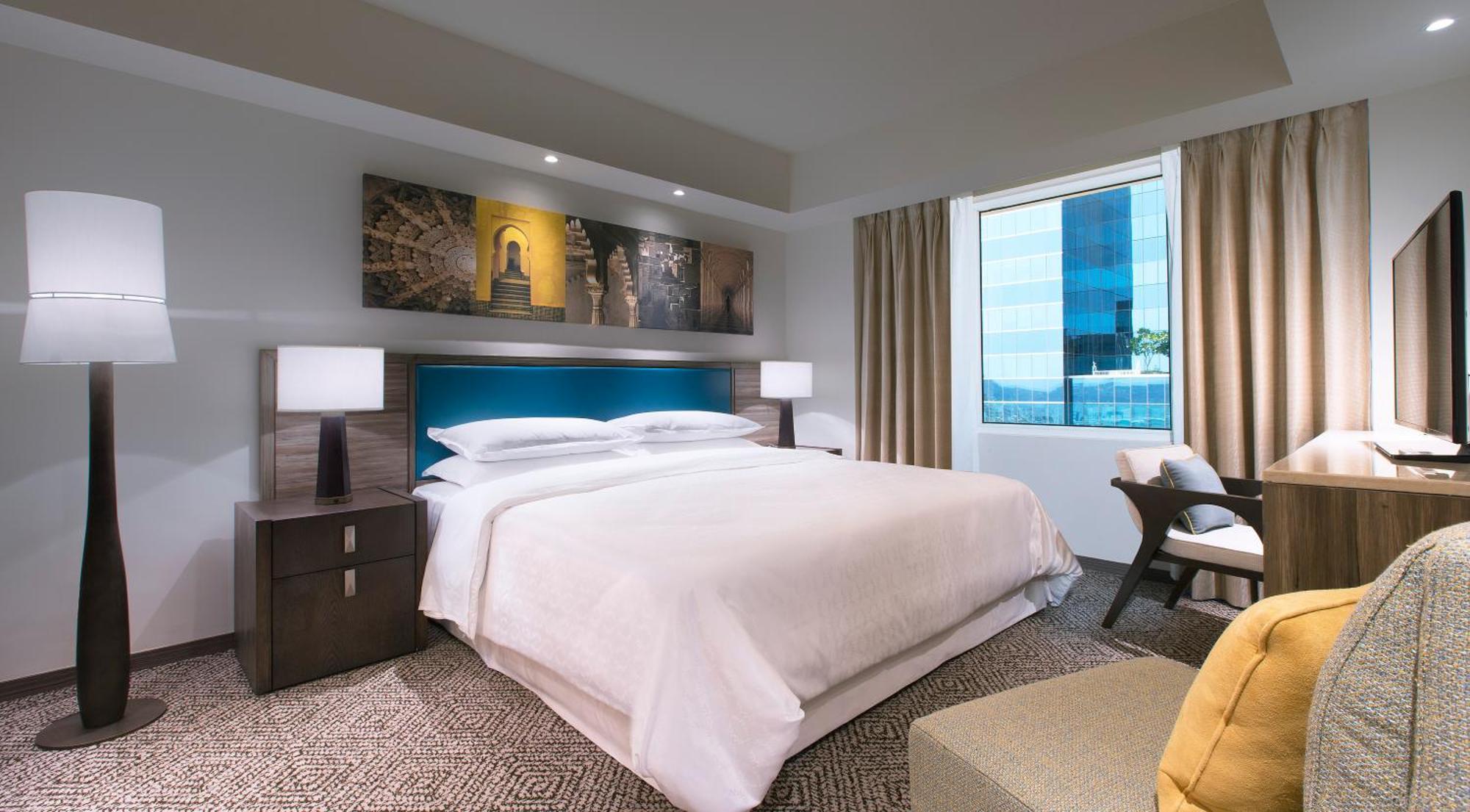 Sheraton Hyderabad Hotel Bagian luar foto