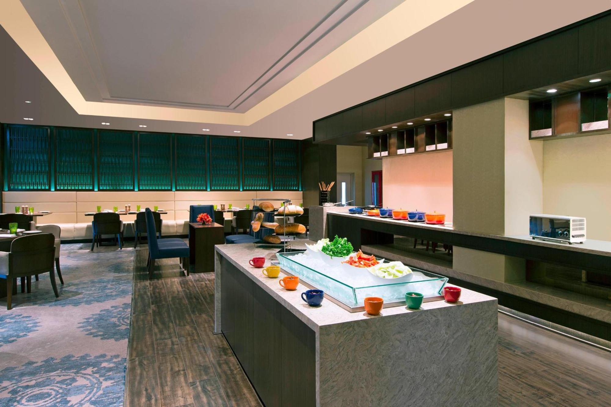 Sheraton Hyderabad Hotel Bagian luar foto